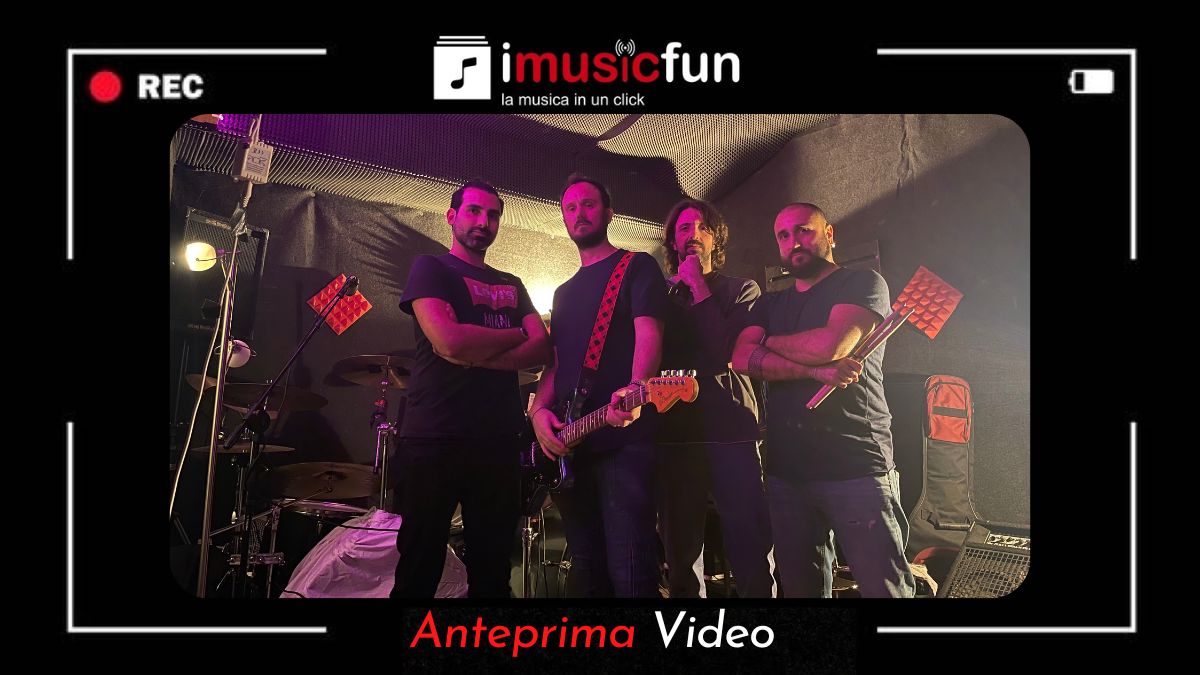 Anteprima Video Lost Dogs Laughter