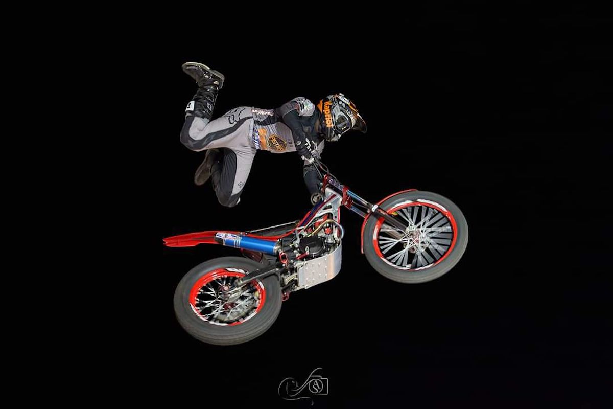 Gravity Circus