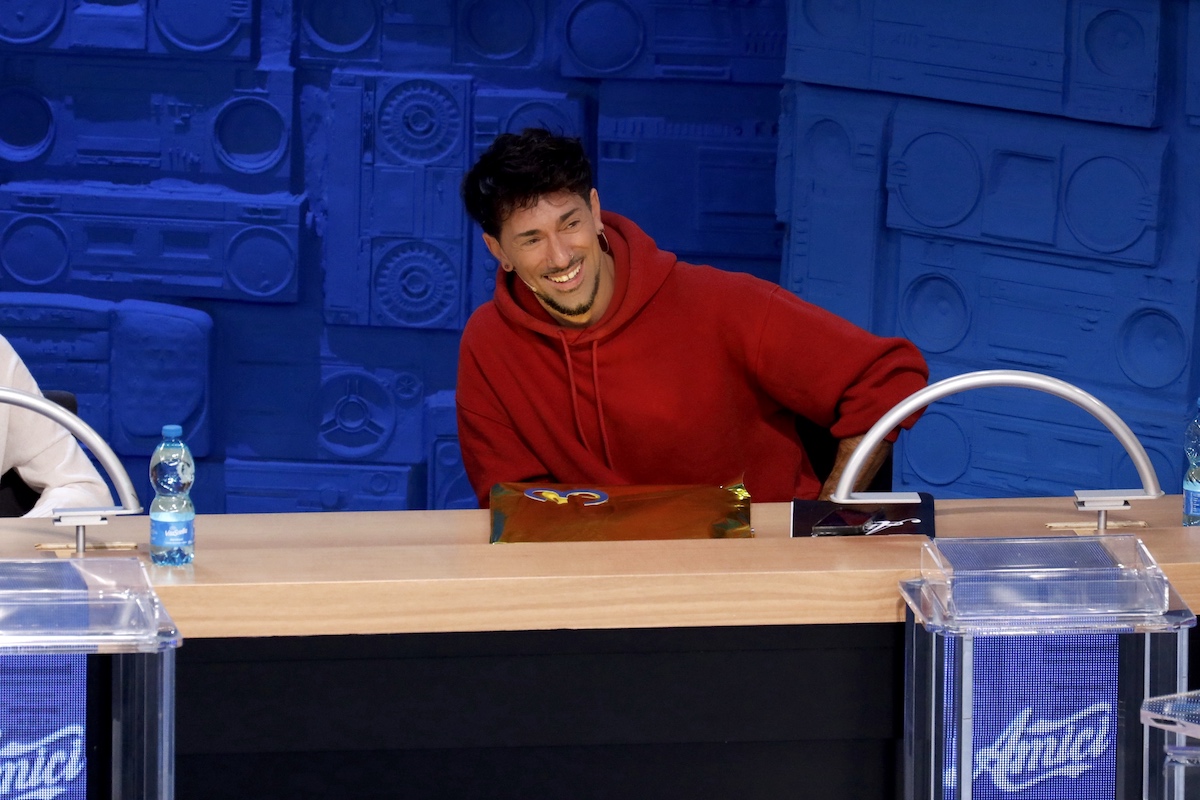 Amici 26, Emanuel Lo saluta il talent: “Felice e grato del viaggio fatto insieme”