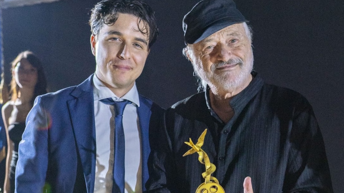 Direttore Federico Paolini premio alla carriera ad Amedeo Minghi