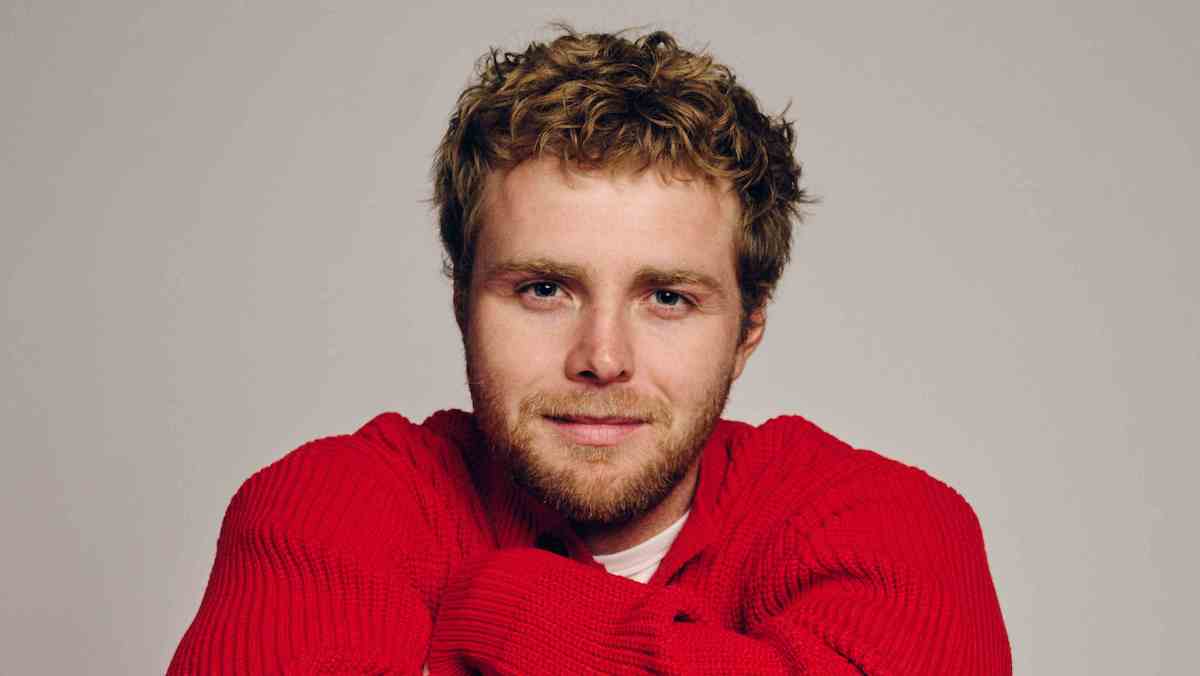 Alex Warren, nel 2027 in Italia per From Milano Live