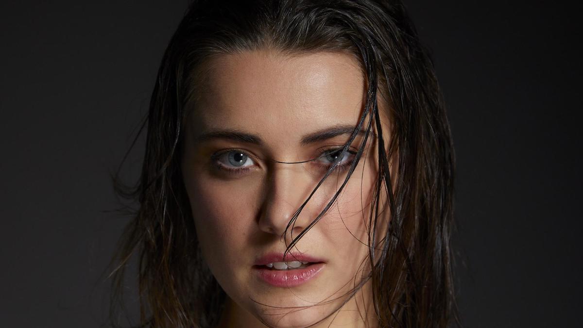 Sofia Panizzi, l’attrice debutta nel mondo della musica con il singolo “Diluvio”