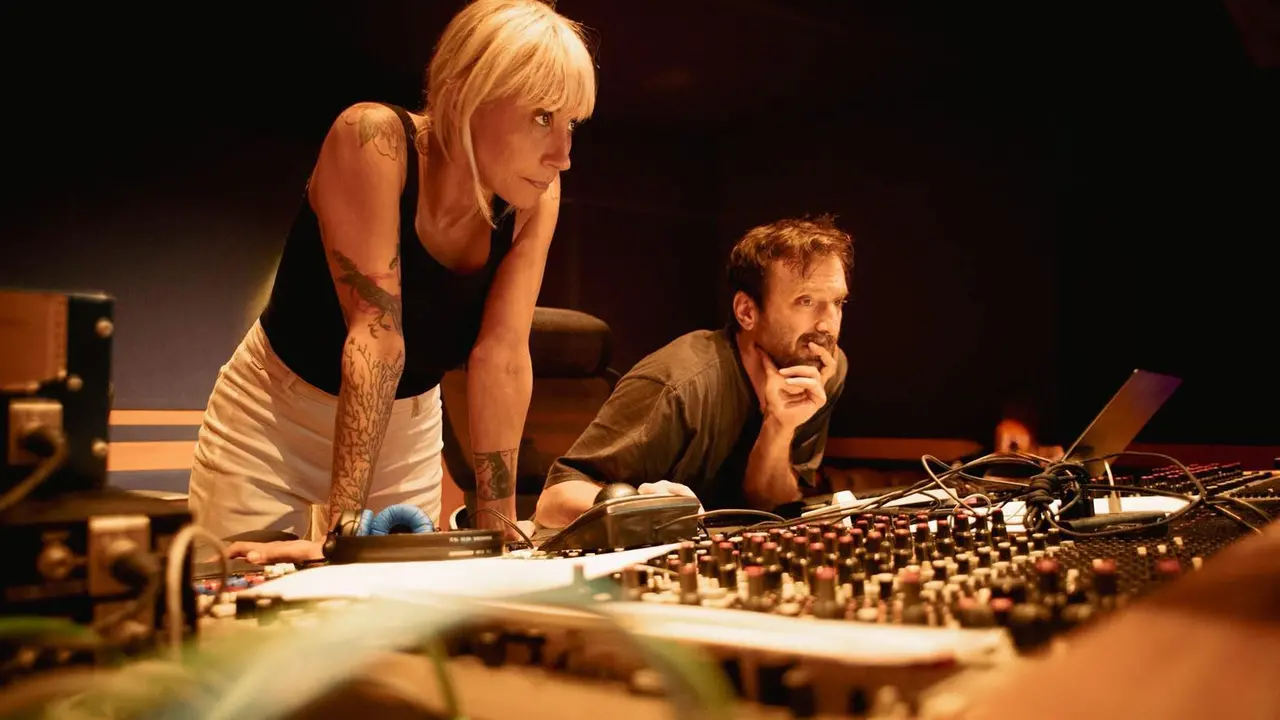 Cesare Cremonini celebra l’eleganza di Malika Ayane: “Con la sua voce ha equilibrato la mia energia eversiva”
